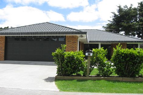 Photo of property in 10 Tom Keven Way, Pukekohe, 2120