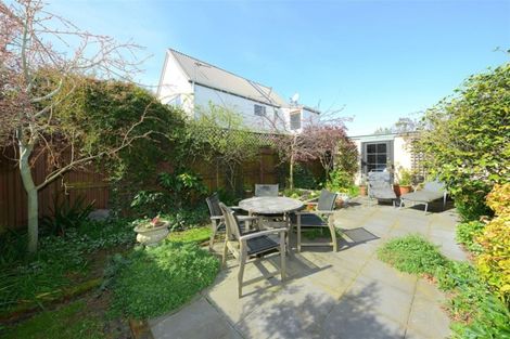 Photo of property in 2/88 Abberley Crescent, St Albans, Christchurch, 8014