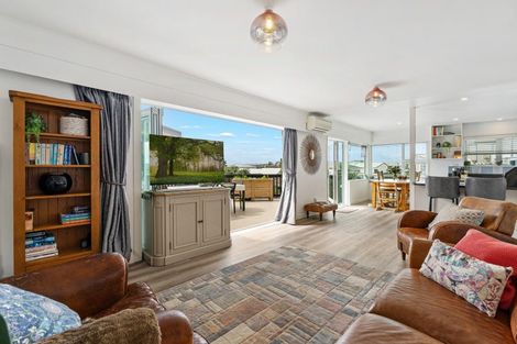 Photo of property in 49 Harbour Road, Ohope, 3121