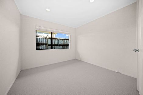 Photo of property in 8 Pennygale Close, Flat Bush, Auckland, 2016
