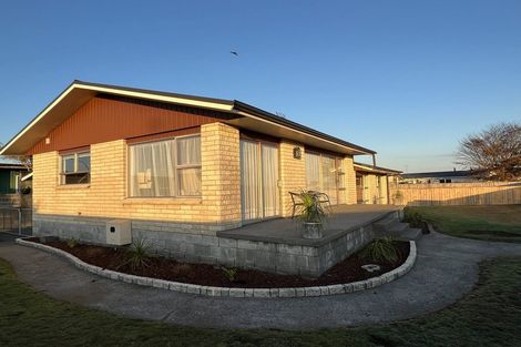 Photo of property in 2 Park Lane, Waitara, 4320