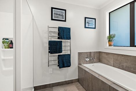 Photo of property in 15 Gemscott Crescent, Huapai, Kumeu, 0810