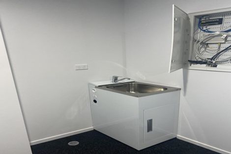 Photo of property in 1 Keitha Place, Glenview, Hamilton, 3206