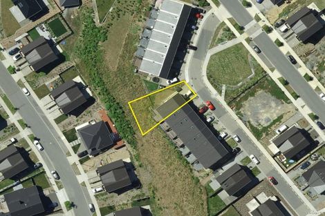 Photo of property in 16 Bee Lane, Whitby, Porirua, 5024