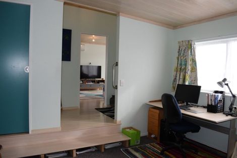 Photo of property in 17 Karaka Street, Otaki Beach, Otaki, 5512