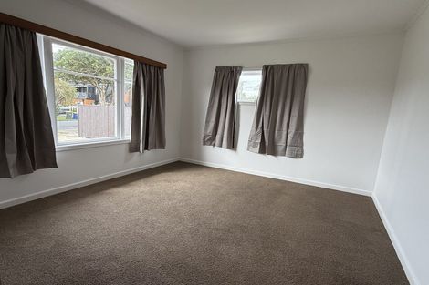 Photo of property in 12 Crete Avenue, Milford, Auckland, 0620