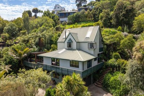 Photo of property in 102 Tosswill Road, Tahunanui, Nelson, 7011