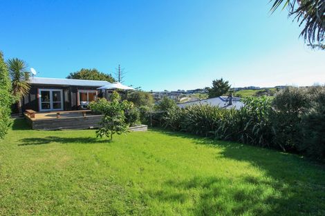 Photo of property in 7 Simon Road, Raglan, 3225