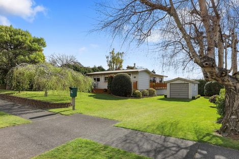 Photo of property in 19 Wharewaka Road, Wharewaka, Taupo, 3330