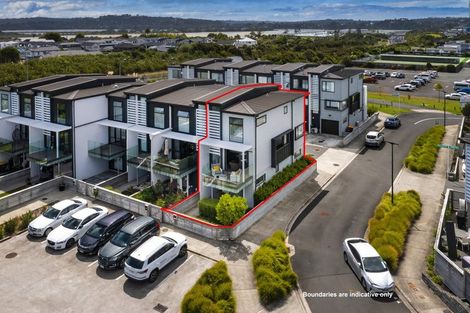 Photo of property in 1 Carder Court, Hobsonville, Auckland, 0618