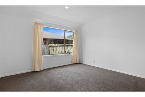 Photo of property in 2/83 Sullivan Avenue, Woolston, Christchurch, 8023
