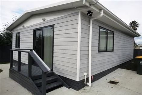 Photo of property in 14 Joshua Place, Weymouth, Auckland, 2103
