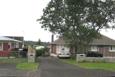 Photo of property in 1/15 Tiri Tiri Road, Birkdale, Auckland, 0626