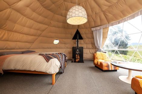 Photo of property in 456 Barrett Road, Omata, New Plymouth, 4374