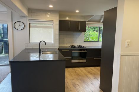 Photo of property in 120 Stanmore Bay Road, Stanmore Bay, Whangaparaoa, 0932