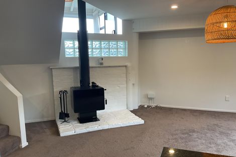 Photo of property in 120 Stanmore Bay Road, Stanmore Bay, Whangaparaoa, 0932