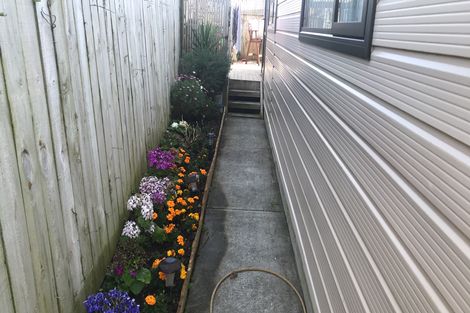 Photo of property in 4 Rotoma Rise, Clover Park, Auckland, 2019