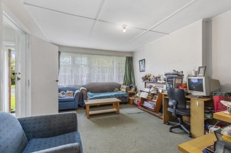 Photo of property in 214 Cambridge Terrace, Naenae, Lower Hutt, 5011
