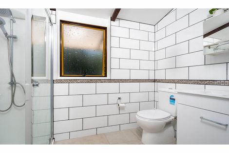 Photo of property in 60 Glenbervie Crescent, Massey, Auckland, 0614