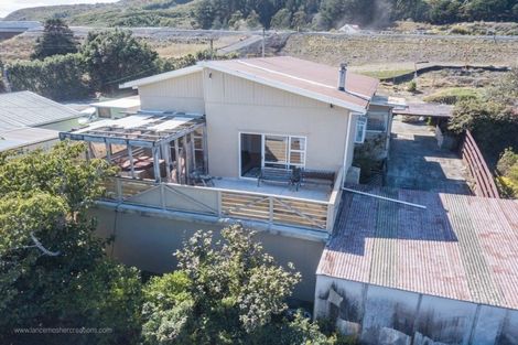 Photo of property in 23 Tremewan Street, Tawa, Wellington, 5028