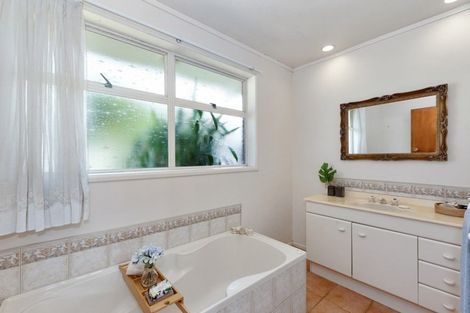 Photo of property in 33 Balfour Crescent, Riverlea, Hamilton, 3216