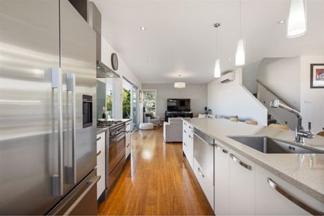 Photo of property in 11 Bella Vista Drive, Gulf Harbour, Whangaparaoa, 0930