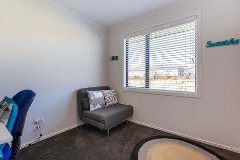 Photo of property in 4 Les Wakefield Road, Mapua, 7005