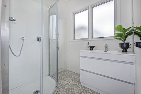 Photo of property in 1a Lovatt Crescent, Kensington, Whangarei, 0112