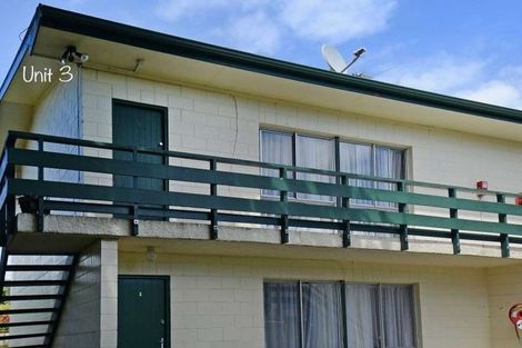 Photo of property in 3/12a Wood Street, Wallaceville, Upper Hutt, 5018