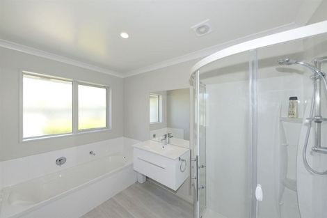 Photo of property in 9 New Creek Mews, Rolleston, 7614