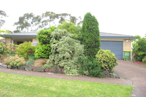 Photo of property in 109 Awaroa Road, Sunnyvale, Auckland, 0612