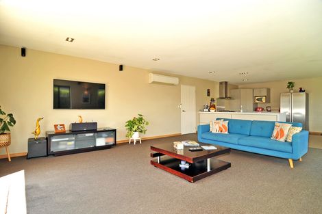Photo of property in 7 Kura Place, Mosgiel, 9024