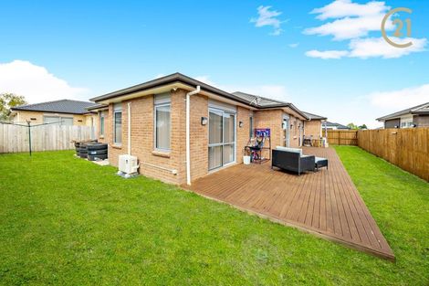 Photo of property in 3 Darley Way, Papakura, 2110