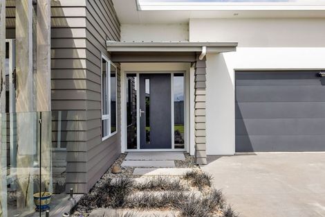 Photo of property in 7 Reremoana Close, Hawera, 4610