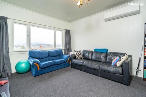 Photo of property in 35 Easther Crescent, Kew, Dunedin, 9012