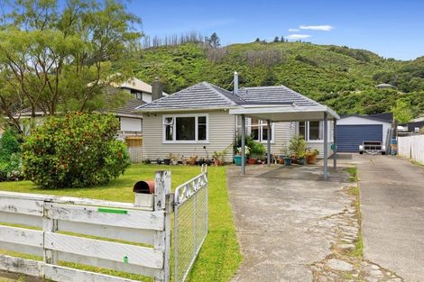 Photo of property in 114 Moohan Street, Wainuiomata, Lower Hutt, 5014
