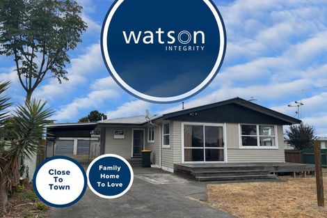 Photo of property in 17 Stuckey Street, Levin, 5510