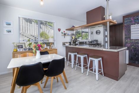 Photo of property in 1 The Spinney, Titahi Bay, Porirua, 5022