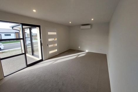 Photo of property in 35 Chambers Avenue, Woodend, 7691