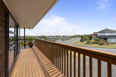 Photo of property in 70 Aberfeldy Avenue, Highland Park, Auckland, 2010