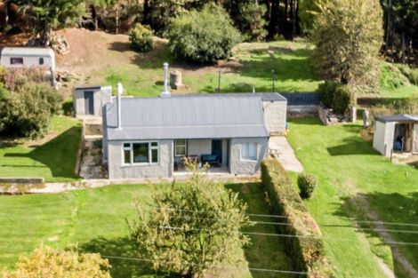 Photo of property in 22 Chirnside Terrace, Patearoa, Ranfurly, 9398