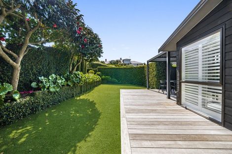 Photo of property in 24 Crescent Road, Parnell, Auckland, 1052