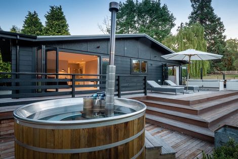 Photo of property in 38 Station Rise, Dalefield, Queenstown, 9371