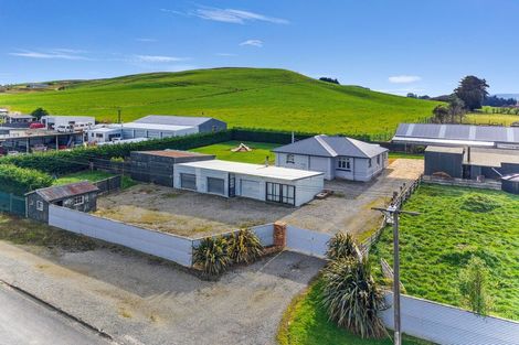 Photo of property in 30 Mccaughan Street, Browns, Winton, 9781