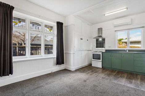 Photo of property in 2/24 North Avon Road, Richmond, Christchurch, 8013