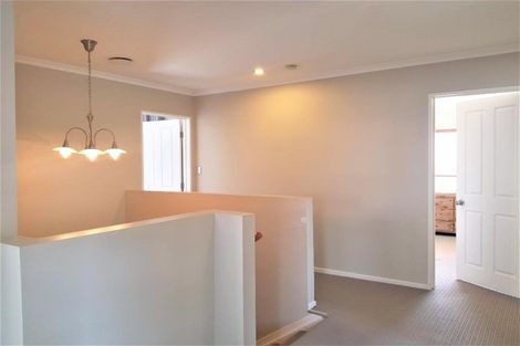 Photo of property in 16 Tavua Lane, Ranui, Auckland, 0612
