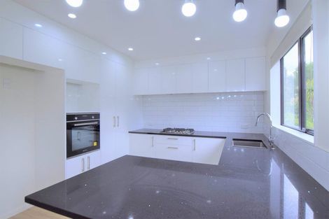 Photo of property in 71a Fruitvale Road, New Lynn, Auckland, 0600