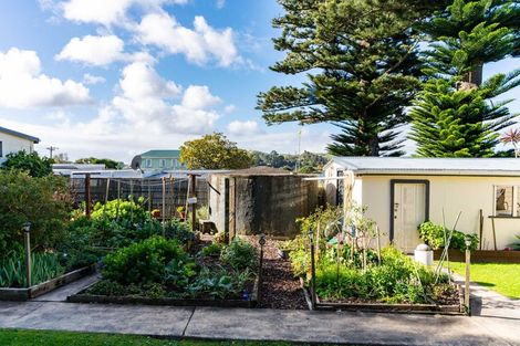 Photo of property in Plam House, 669 Pahi Road, Pahi, Paparoa, 0571