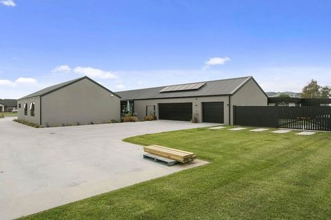 Photo of property in 5 Alan Livingston Drive, Cambridge, 3434