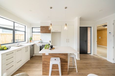 Photo of property in 8 Tarata Lane, Avalon, Lower Hutt, 5011